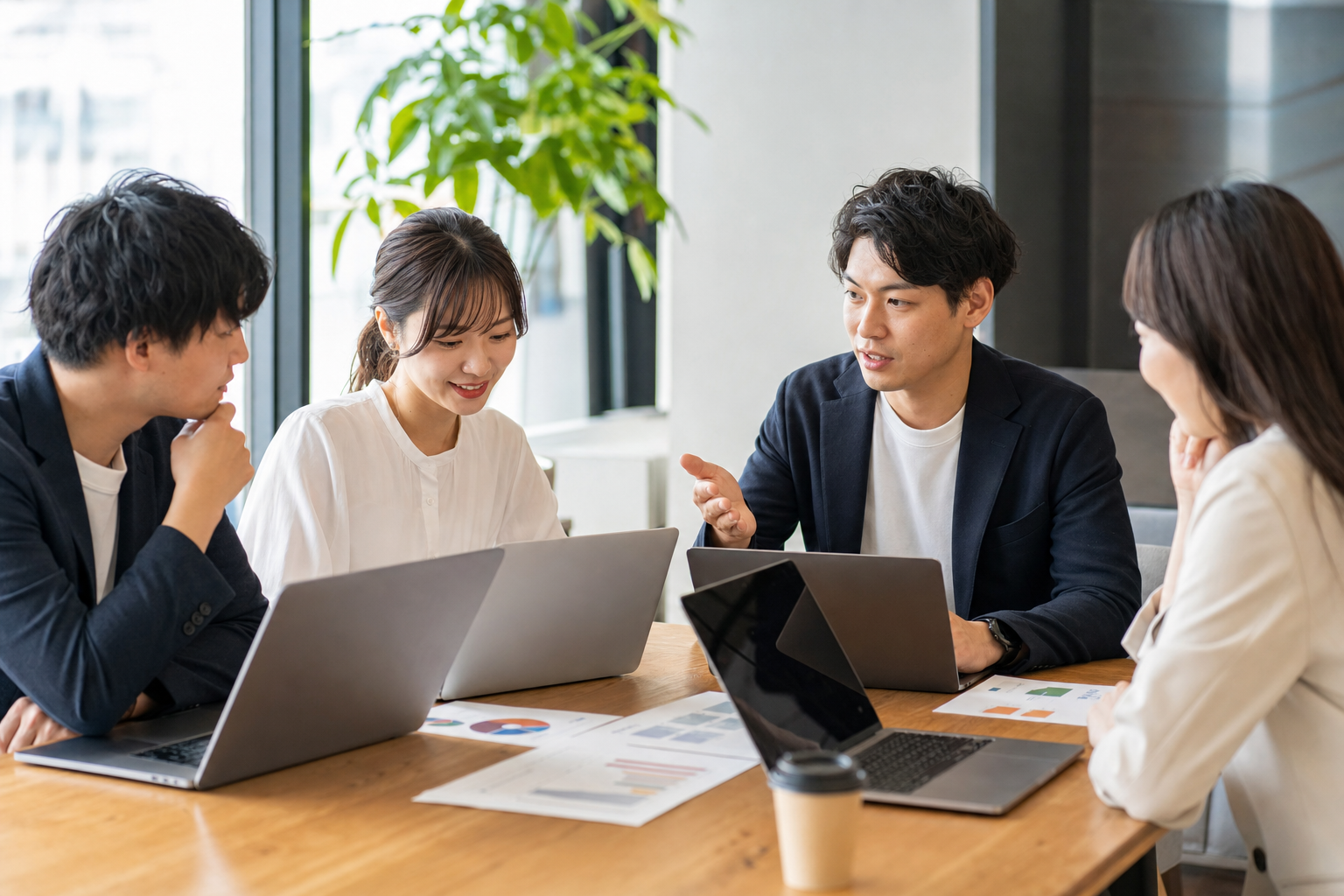 採用YouTube運用代行に依頼できることをイメージした画像