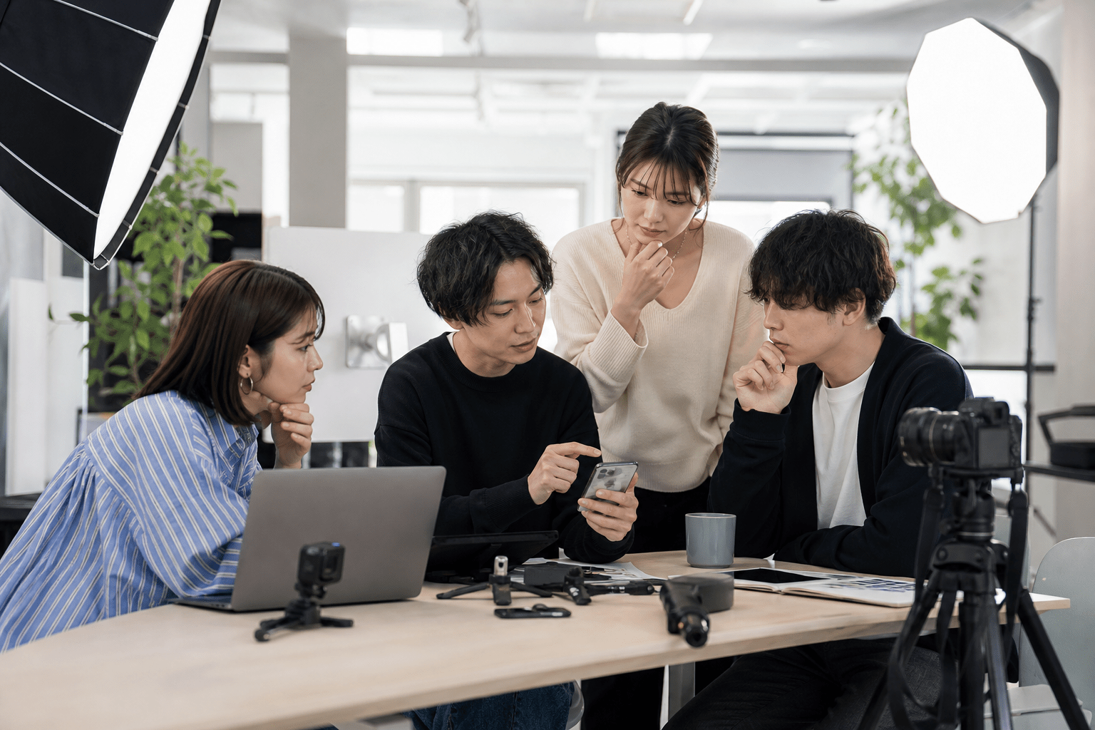 個人と会社の違いを比較｜費用・品質・リスク早見表をイメージした画像